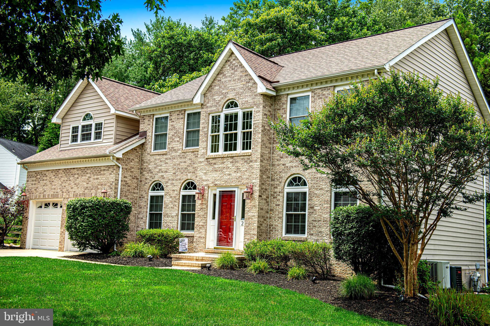 2 E BROOK HILL COURT