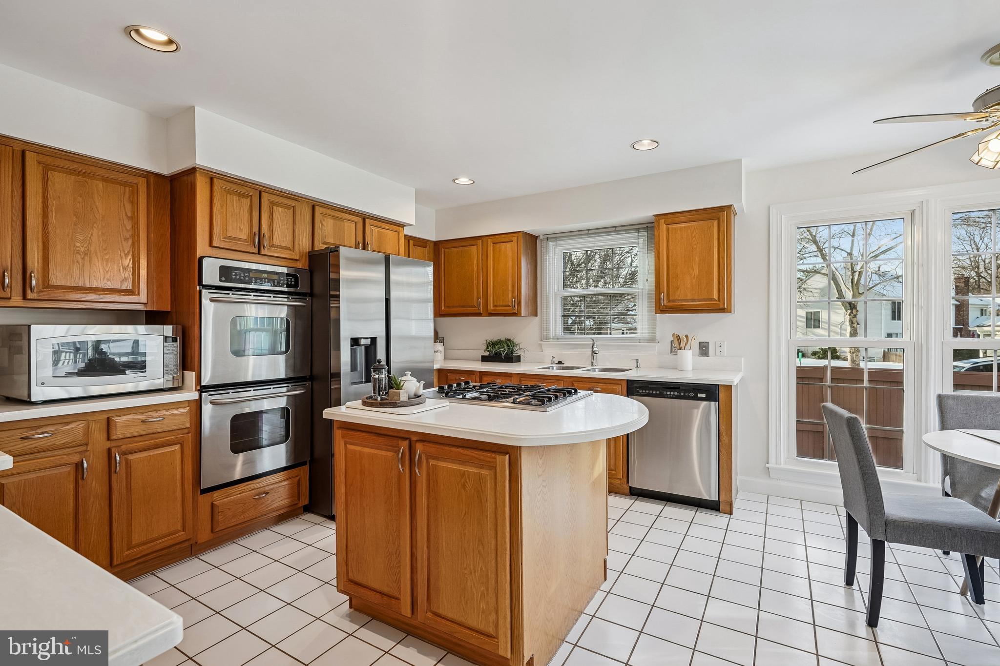 11928 PARKSIDE DRIVE