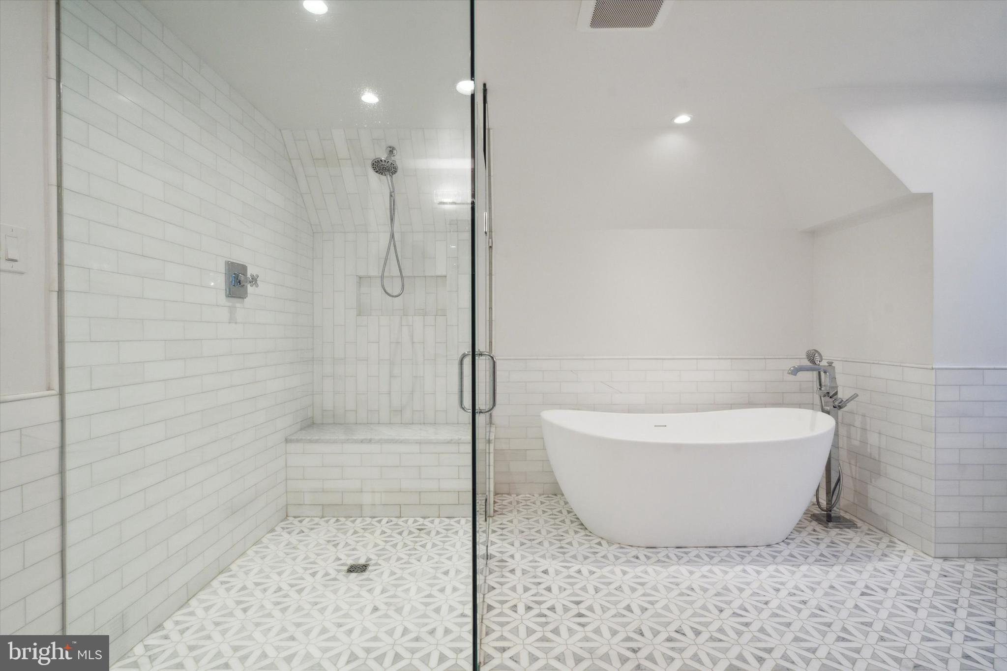 THE WOODS - Residential