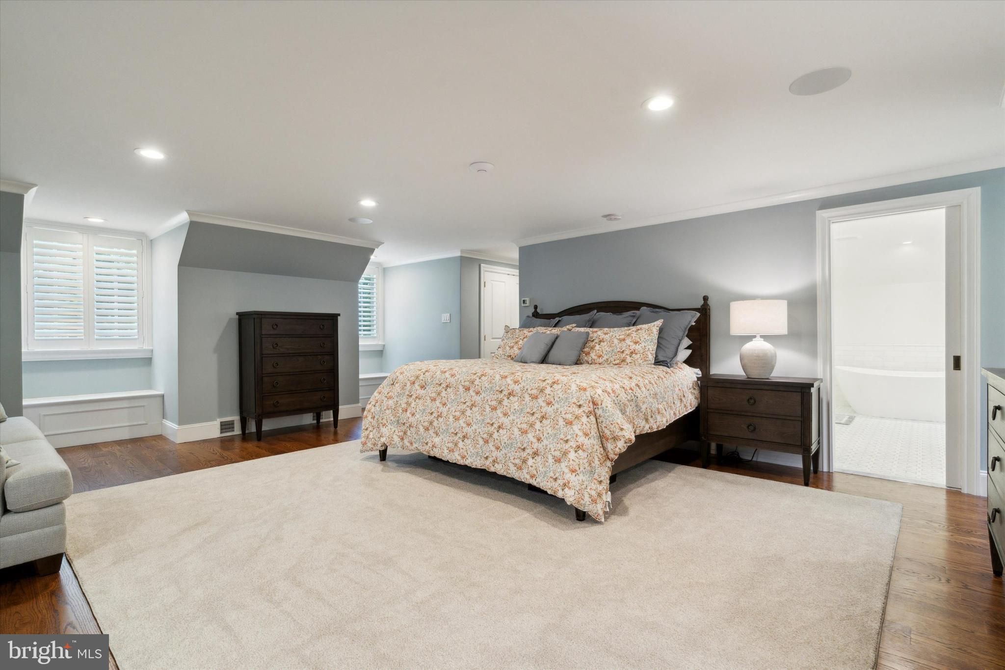 THE WOODS - Residential