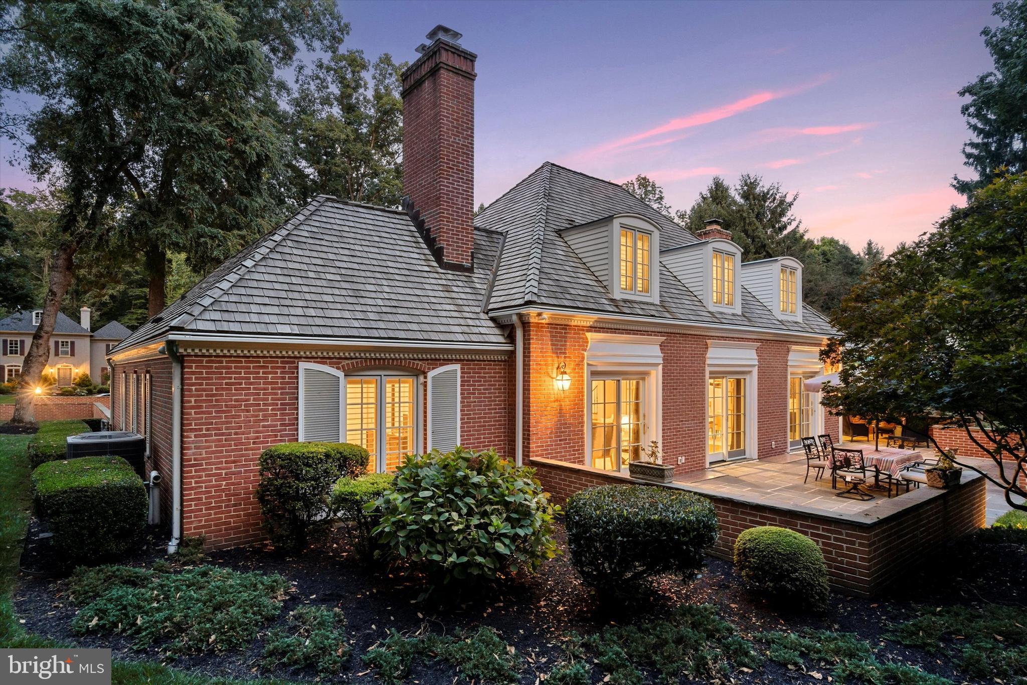 THE WOODS - Residential