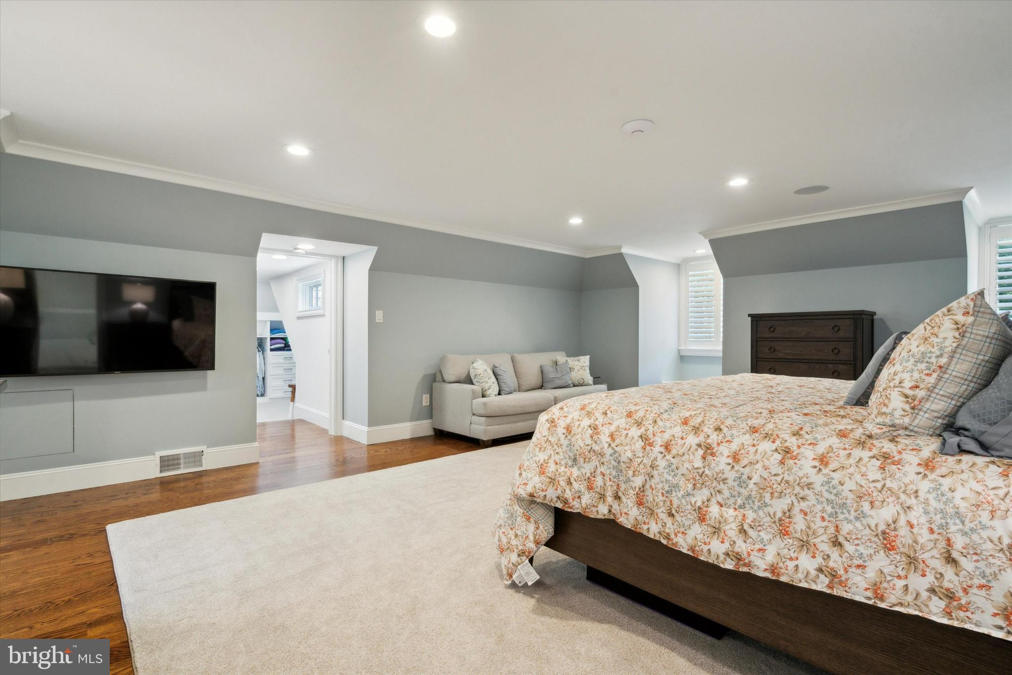 THE WOODS - Residential