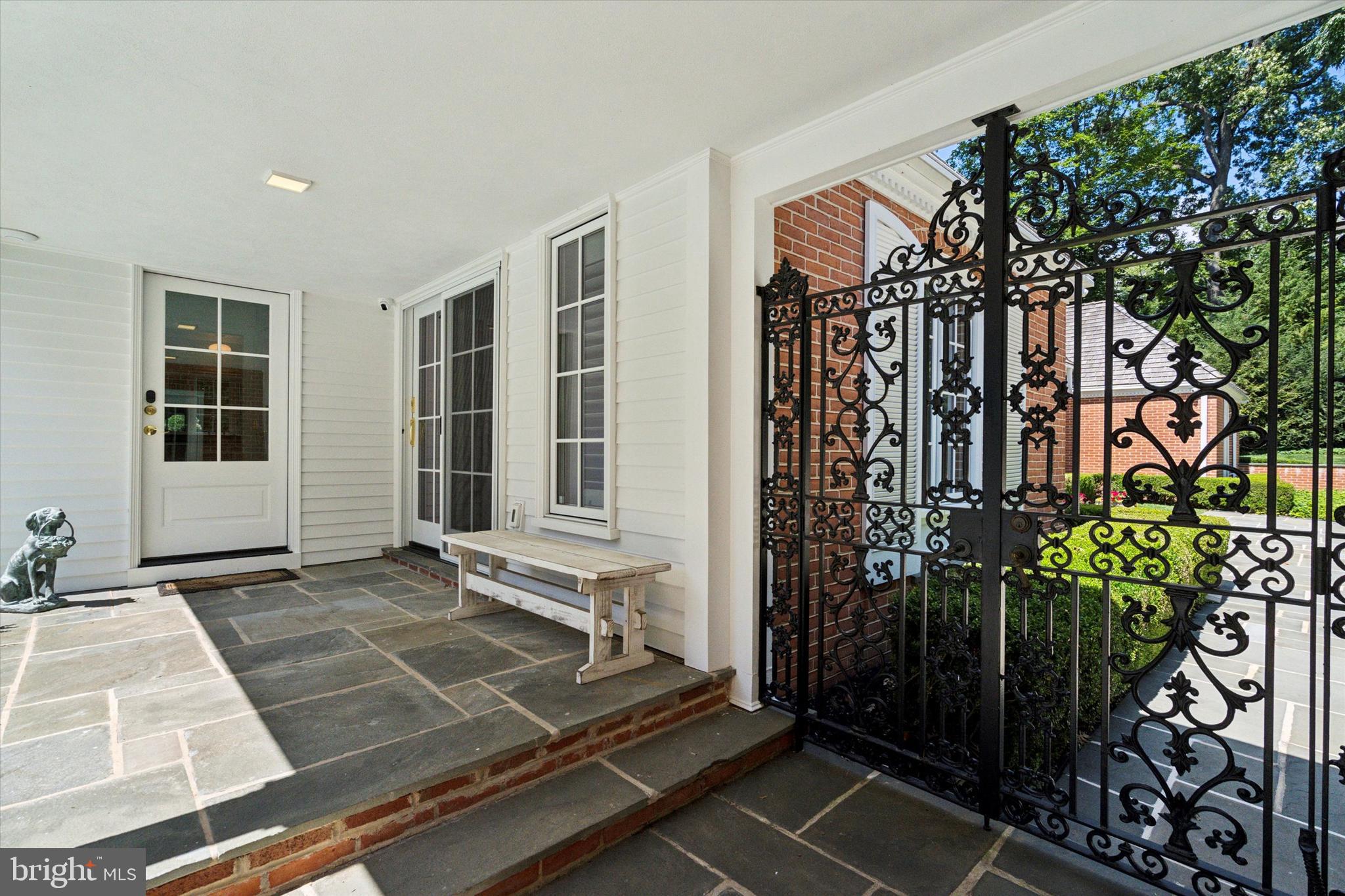 THE WOODS - Residential