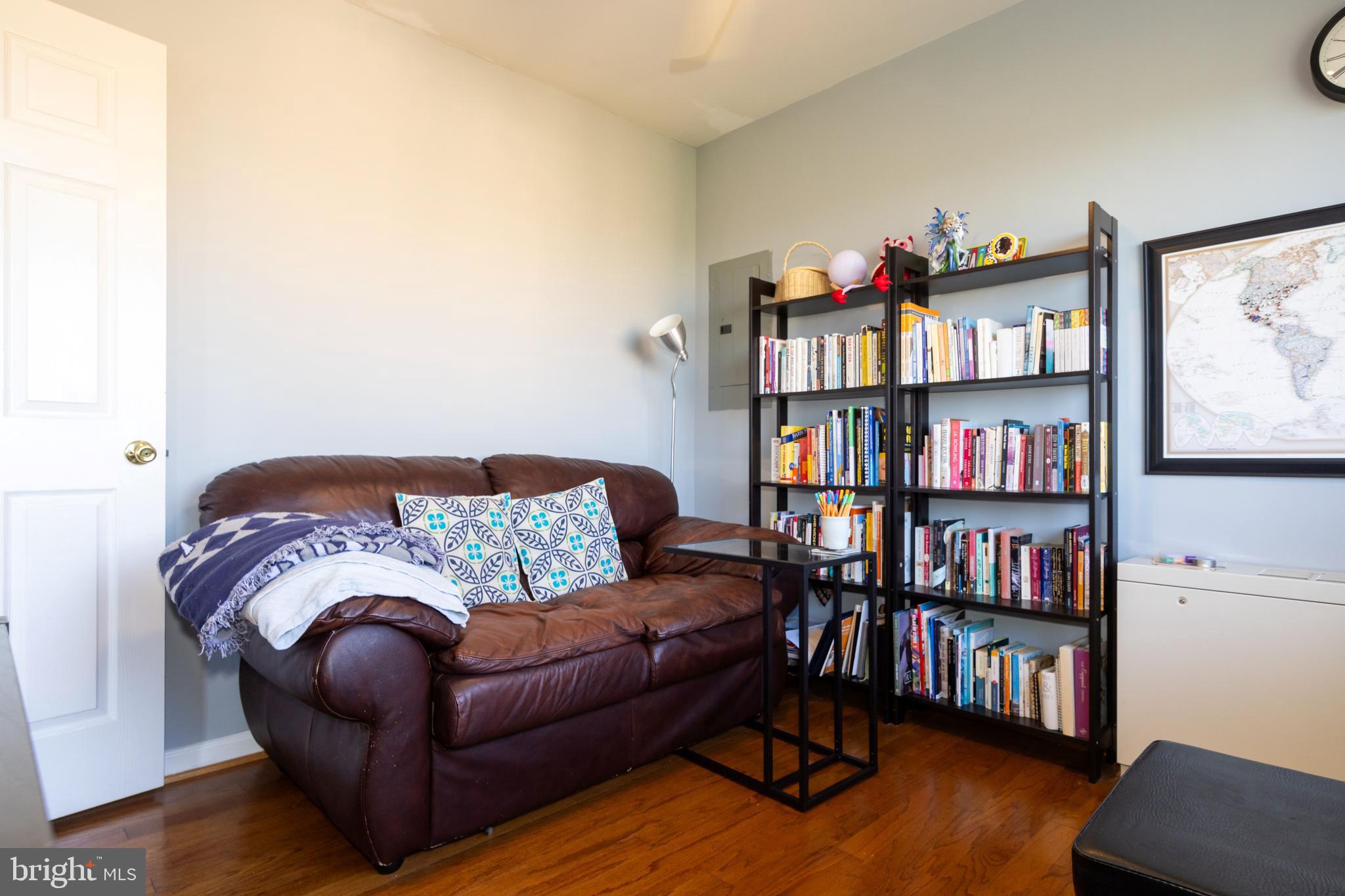 PINEWAY TOWERS - Residential Lease