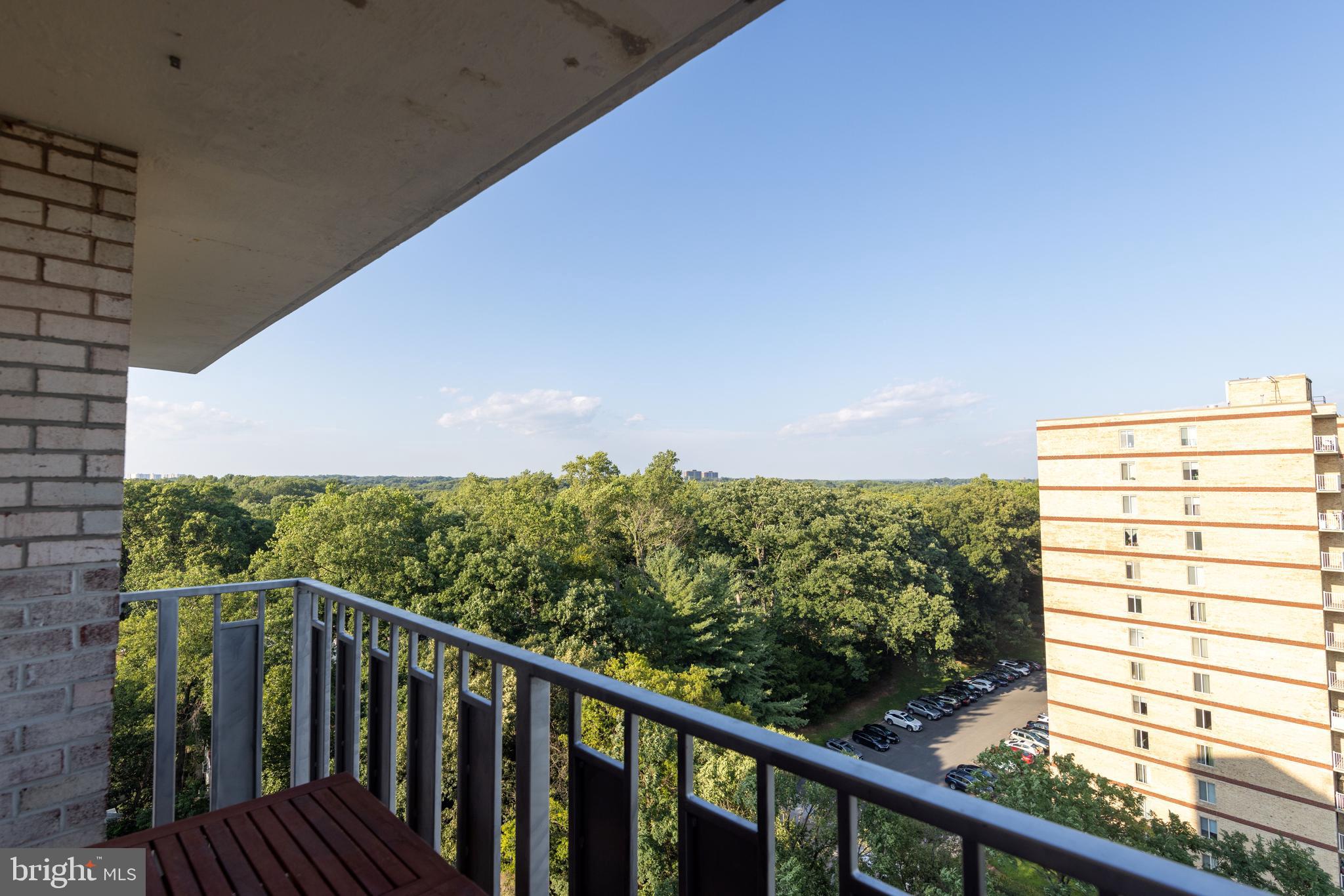 PINEWAY TOWERS - Residential Lease