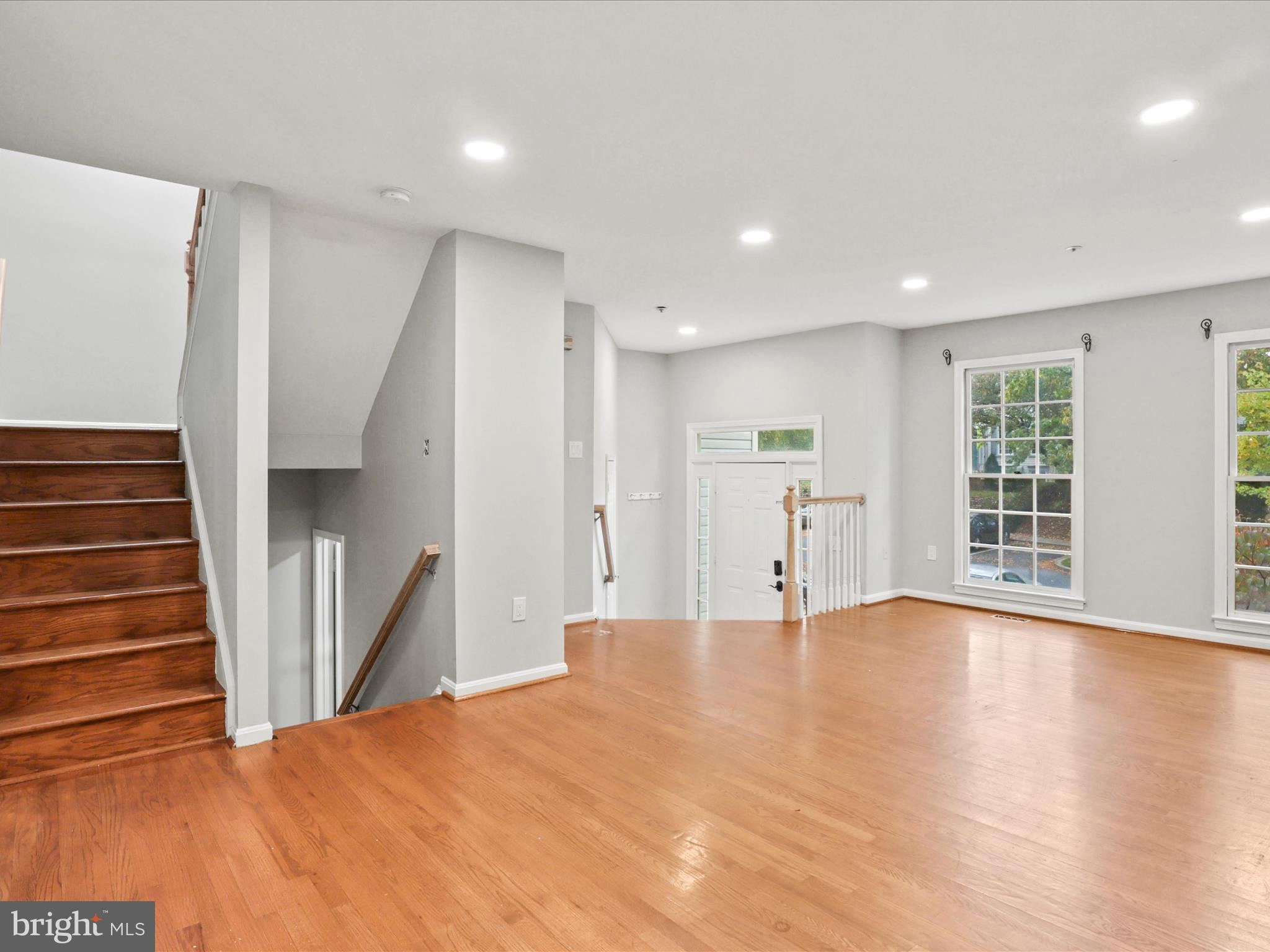 FLOWER HILL - Residential