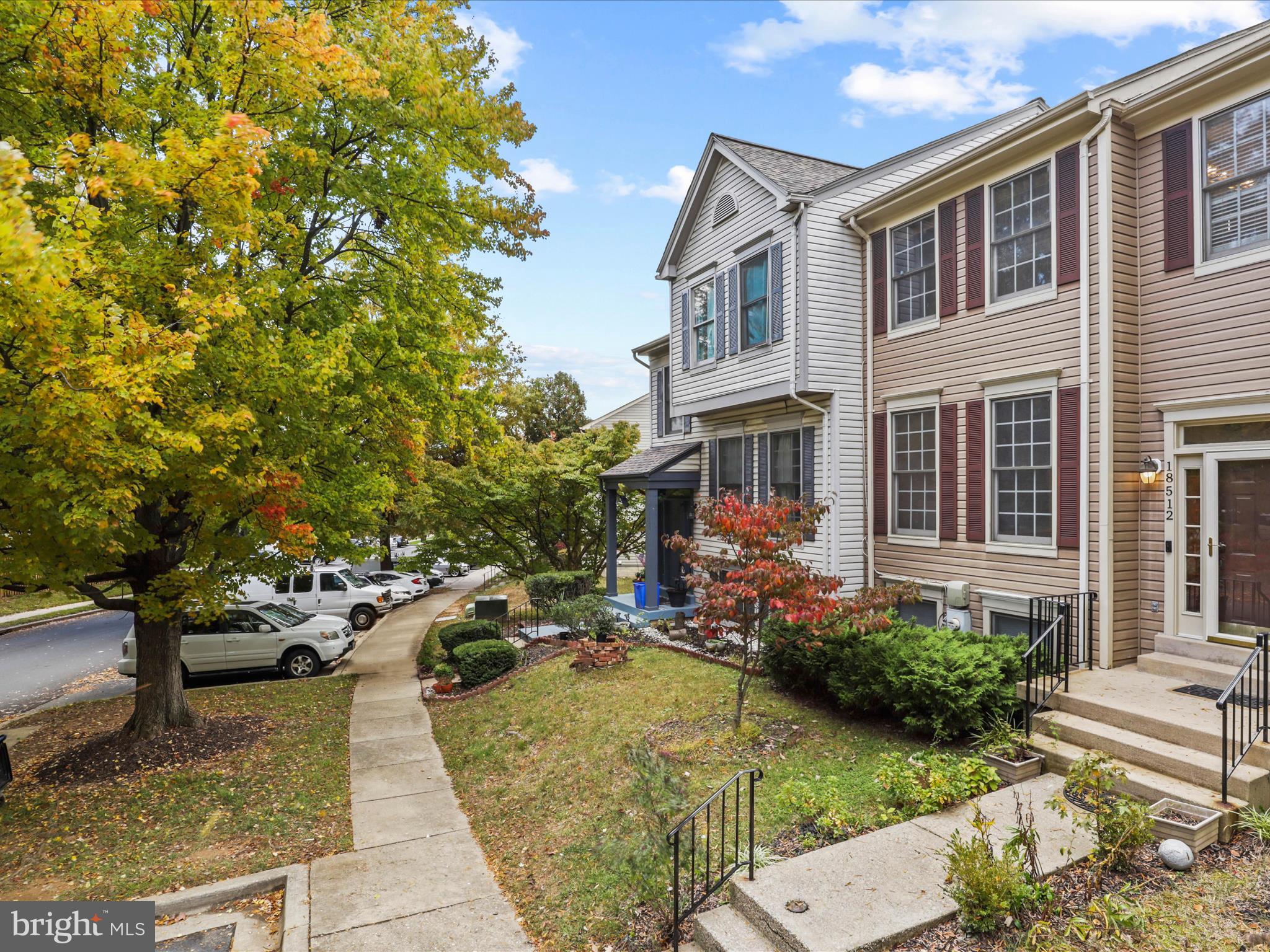 FLOWER HILL - Residential