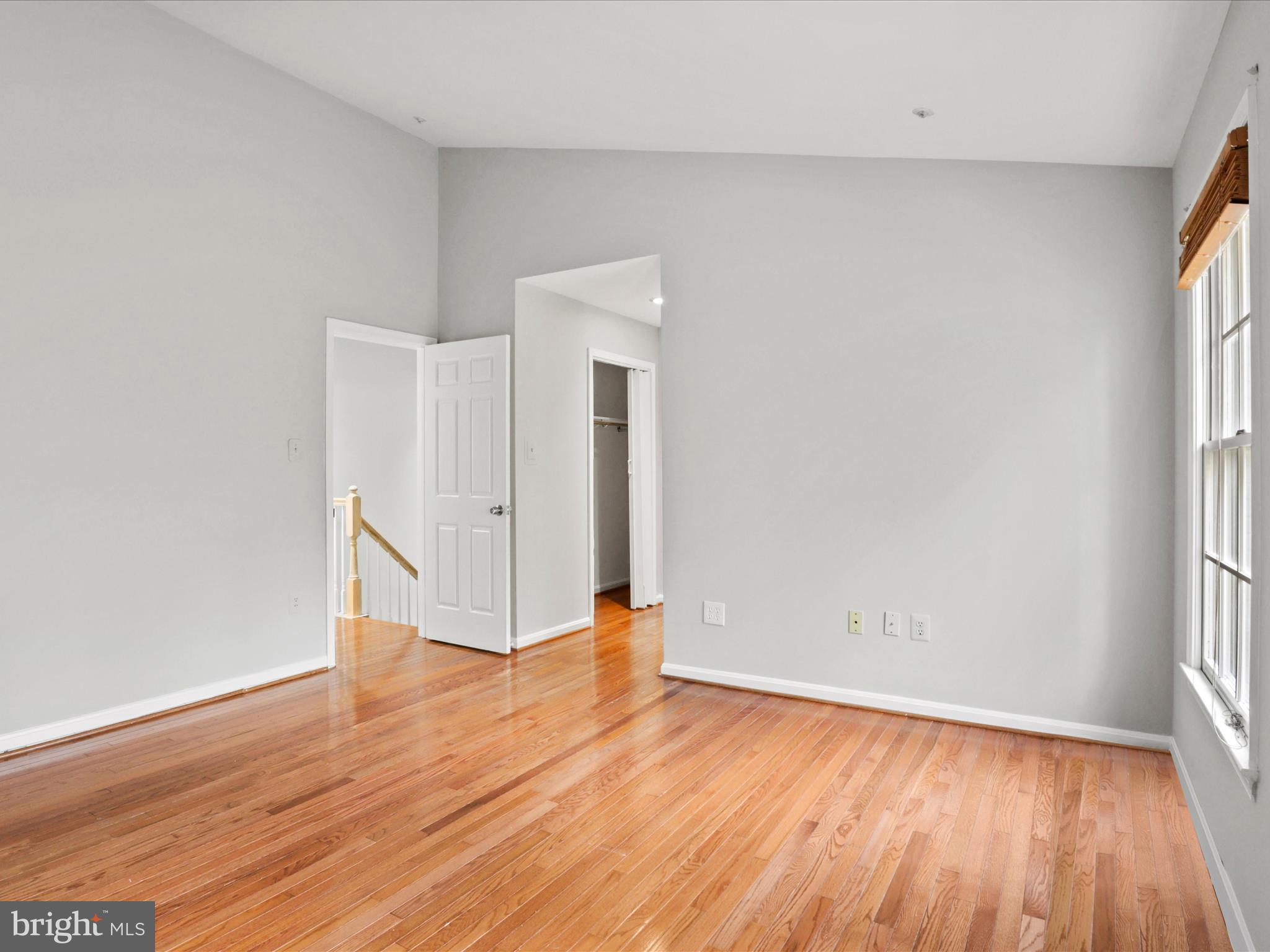 FLOWER HILL - Residential