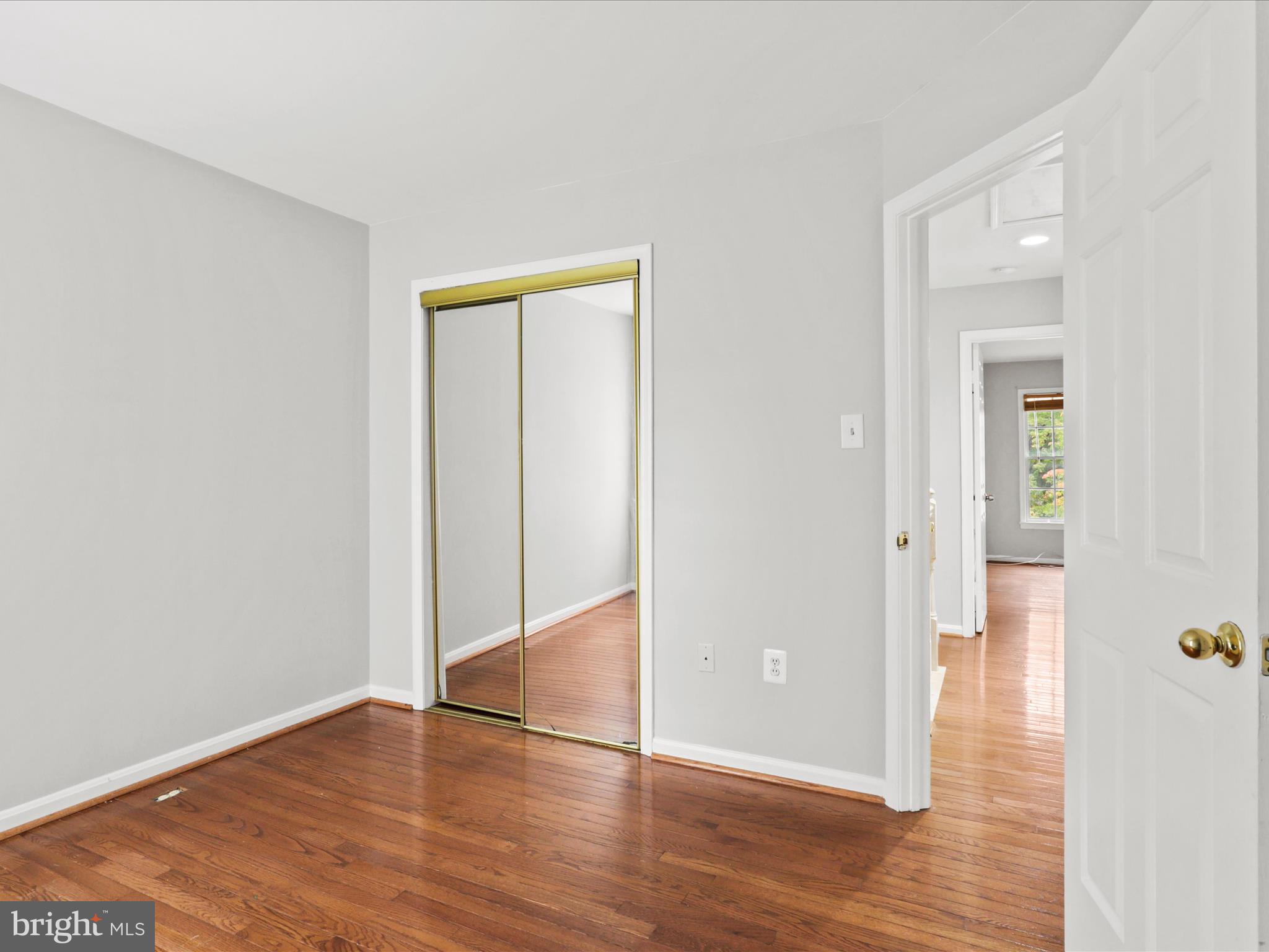 FLOWER HILL - Residential