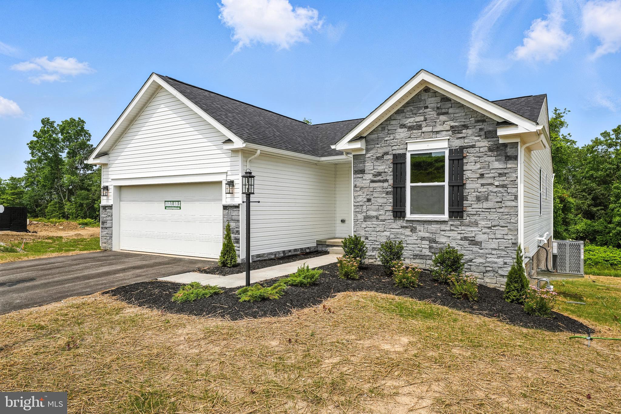 LOT 21 REGENT CIRCLE