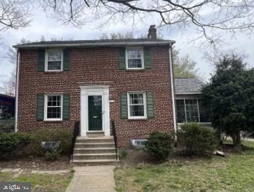 This charming Colonial-style home at 113 S. Irving Street in Arlington Heights is the perfect place to call home. This 3-level property offers 3 bedrooms and 2.5 bathrooms, with hardwood floors throughout the main and upper levels. There is a finished walkout basement, a detached carport, and a flat lot that provides plenty of space for outdoor living. The home has been freshly painted, and the rear deck is great for entertaining. It is conveniently located off of Arlington Boulevard and near Columbia Pike, with public transportation, dining and shopping closeby. Schools, library and recreation center are within walking distance. Don't miss this opportunity to own this wonderful home!