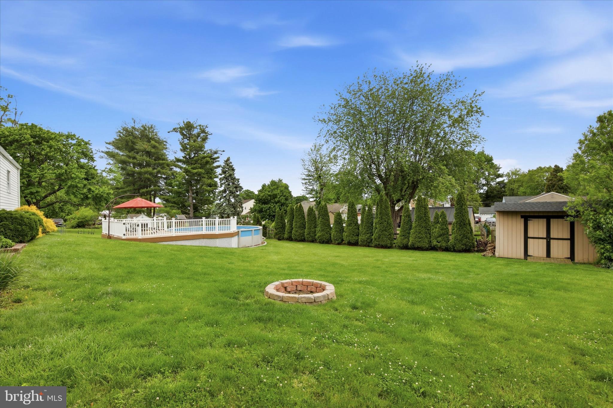 BURGUNDY HILLS - Residential