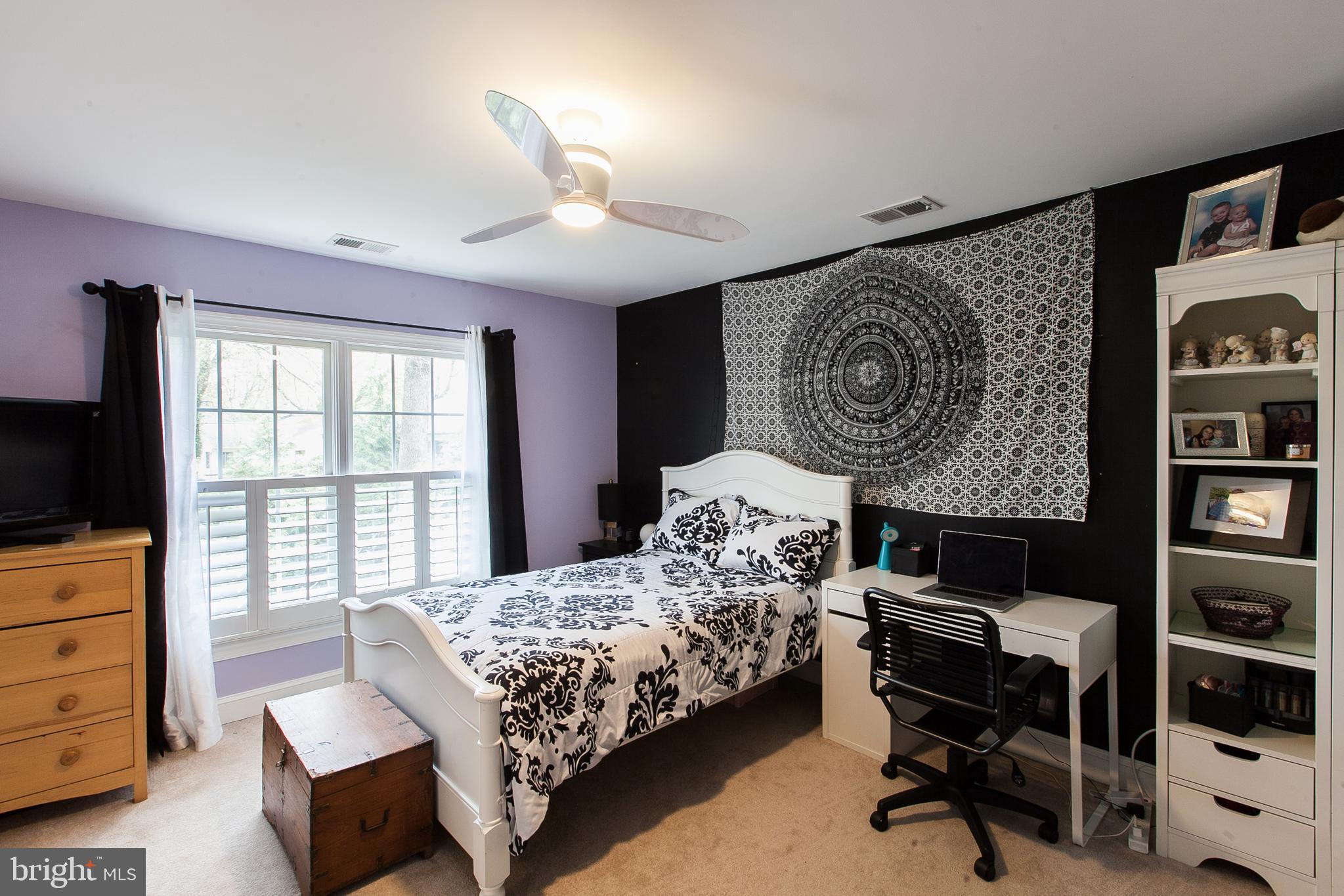 YORKTOWN - Residential