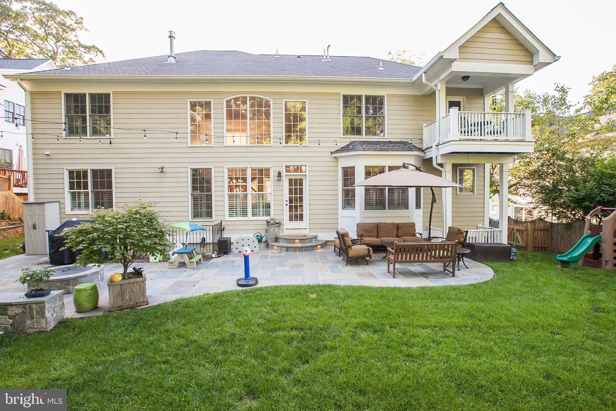 YORKTOWN - Residential