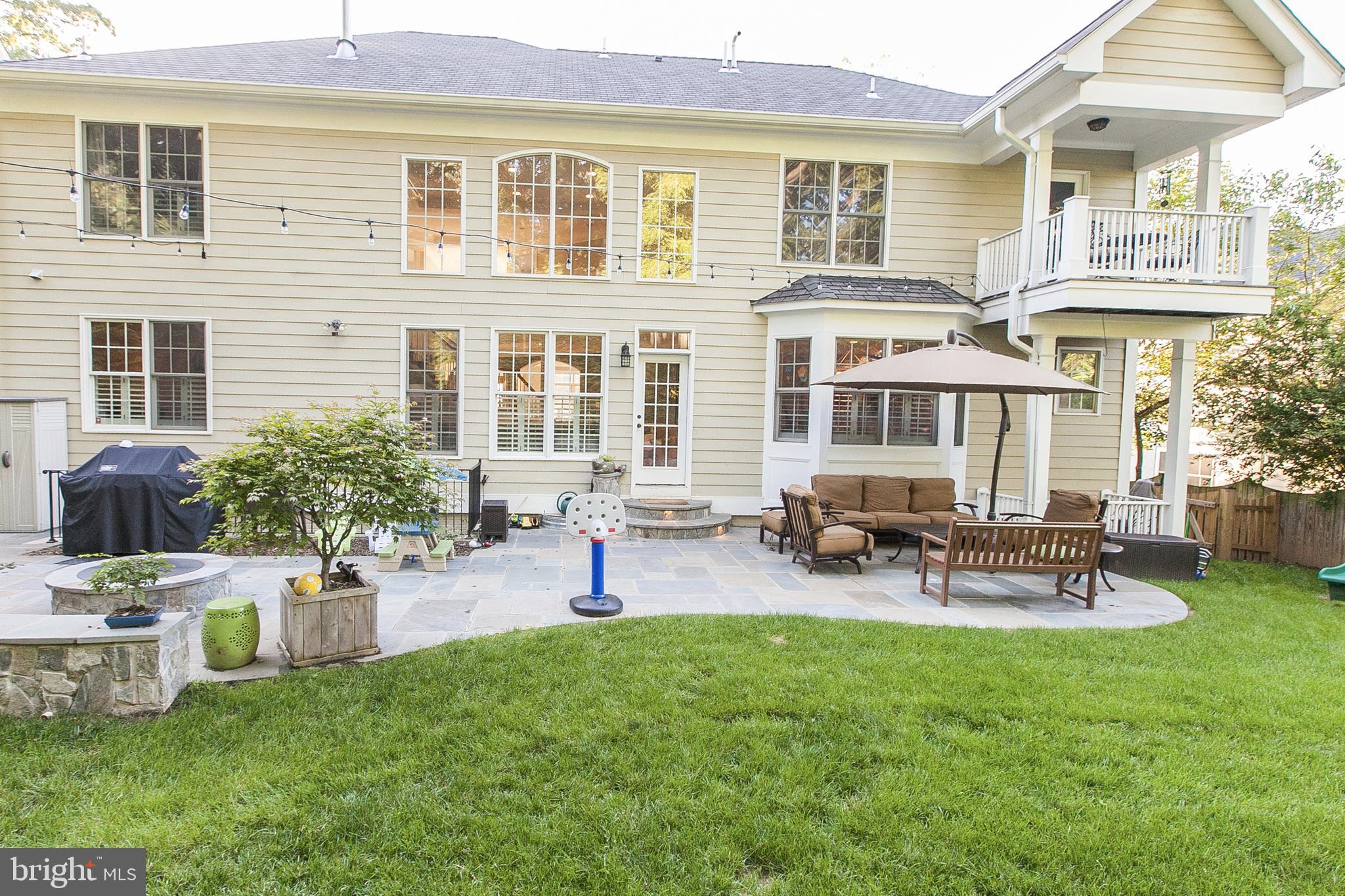 YORKTOWN - Residential