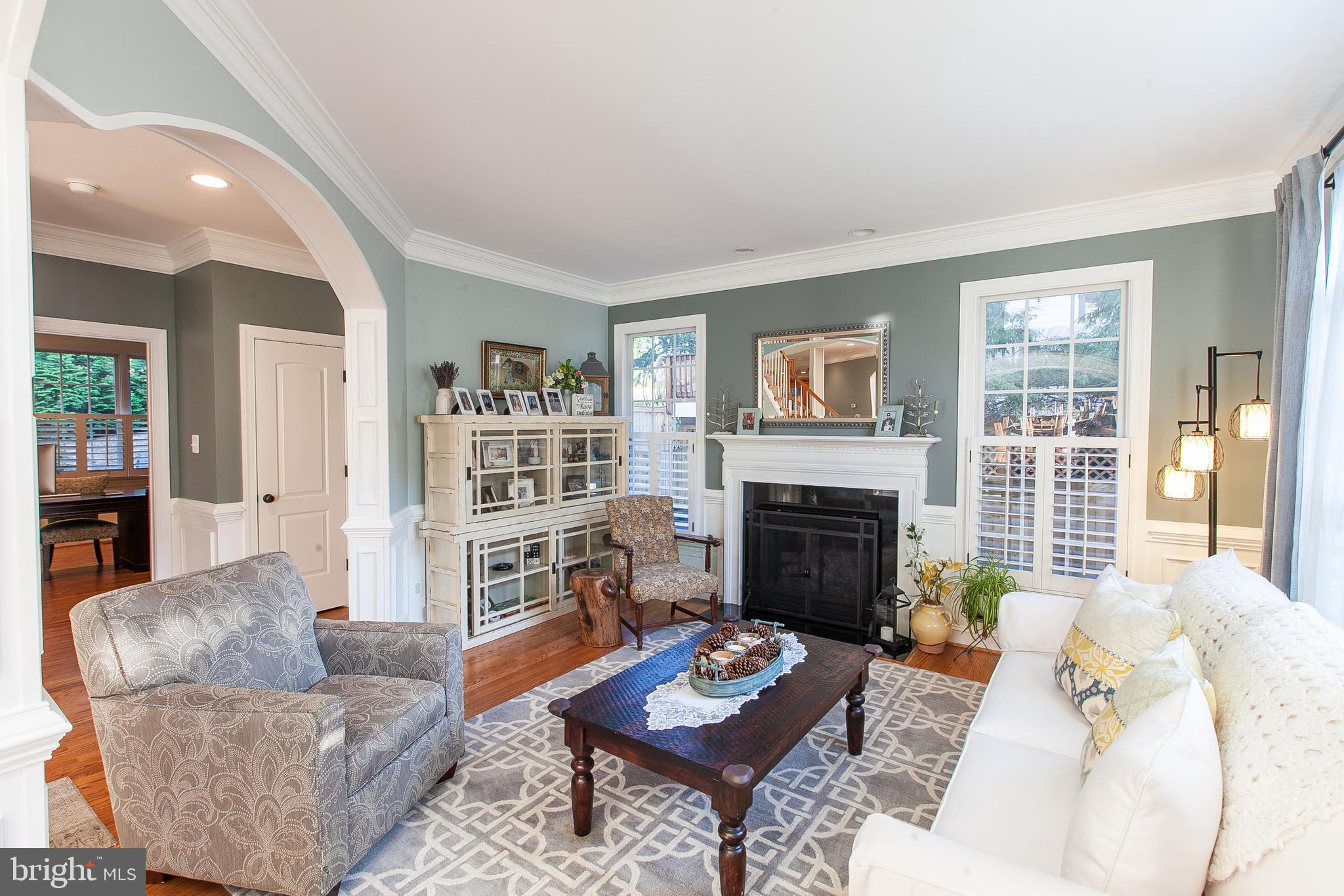 YORKTOWN - Residential