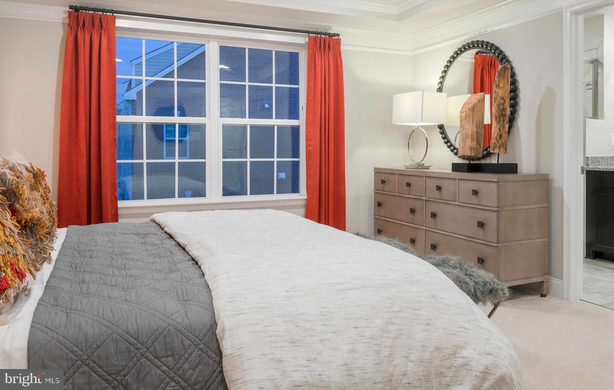 OXFORD SQUARE - Residential