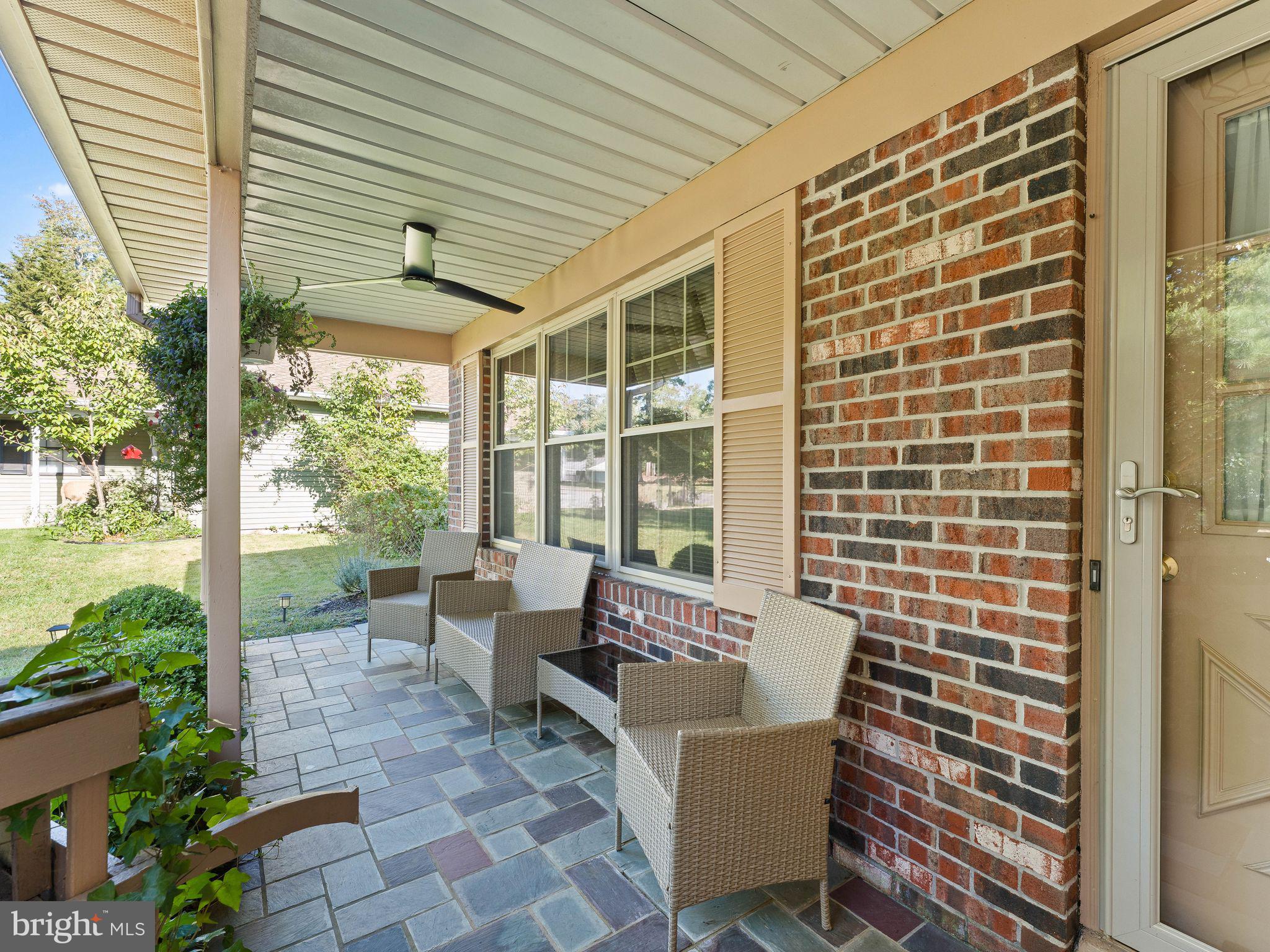 207 LEXINGTON DRIVE