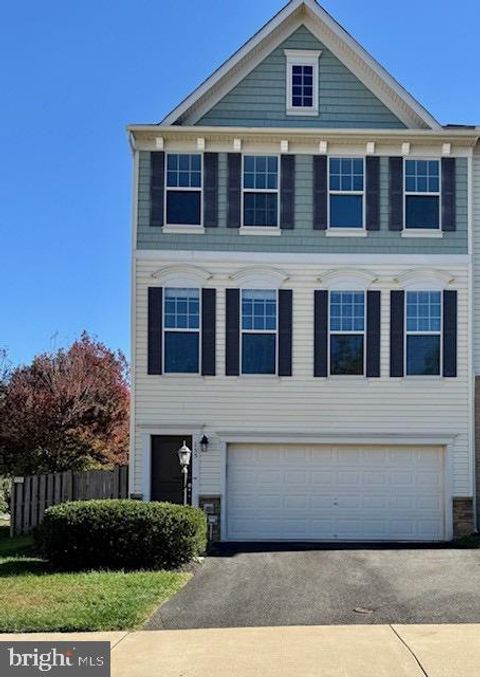 155 ROYAL COURT WARRENTON VA 20186