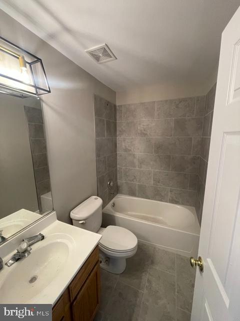 CENTREVILLE - Residential Lease