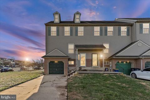 212 CHARRING CROSS DRIVE DOVER DE 19904