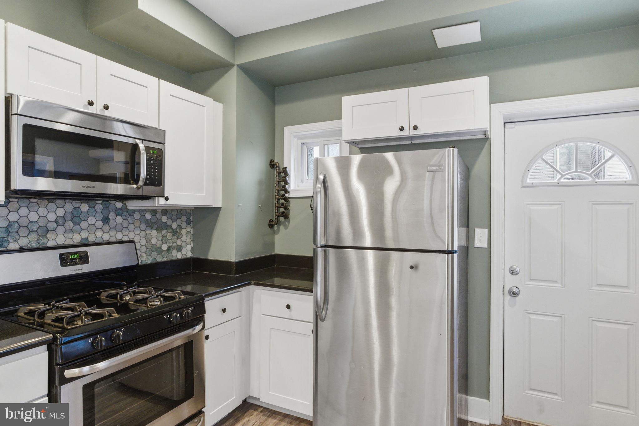 POINT BREEZE - Residential