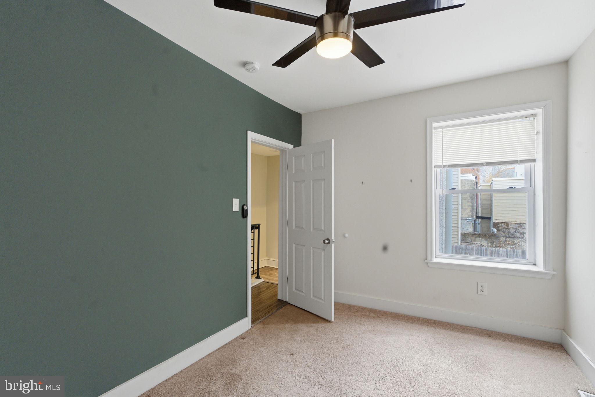 POINT BREEZE - Residential