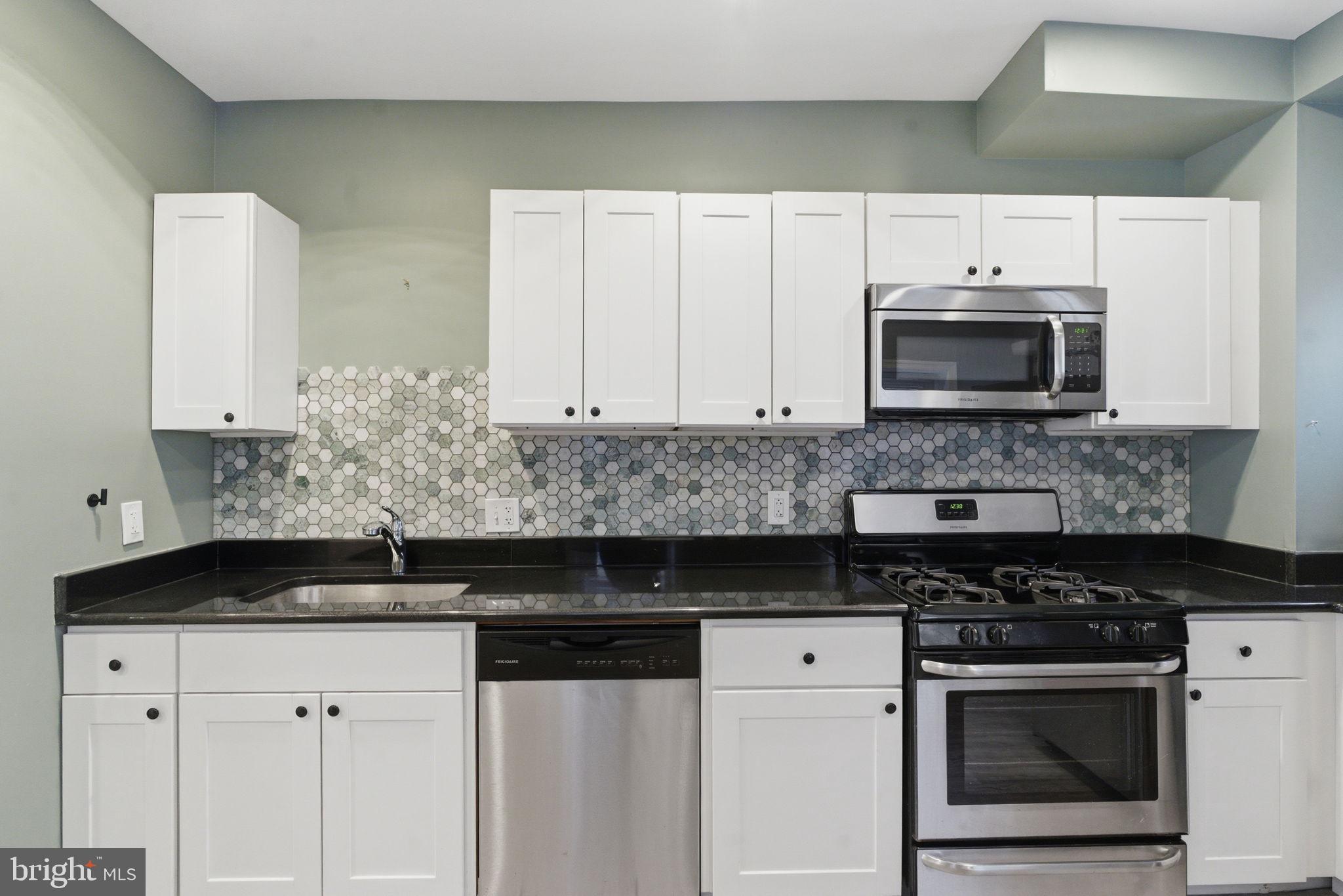 POINT BREEZE - Residential