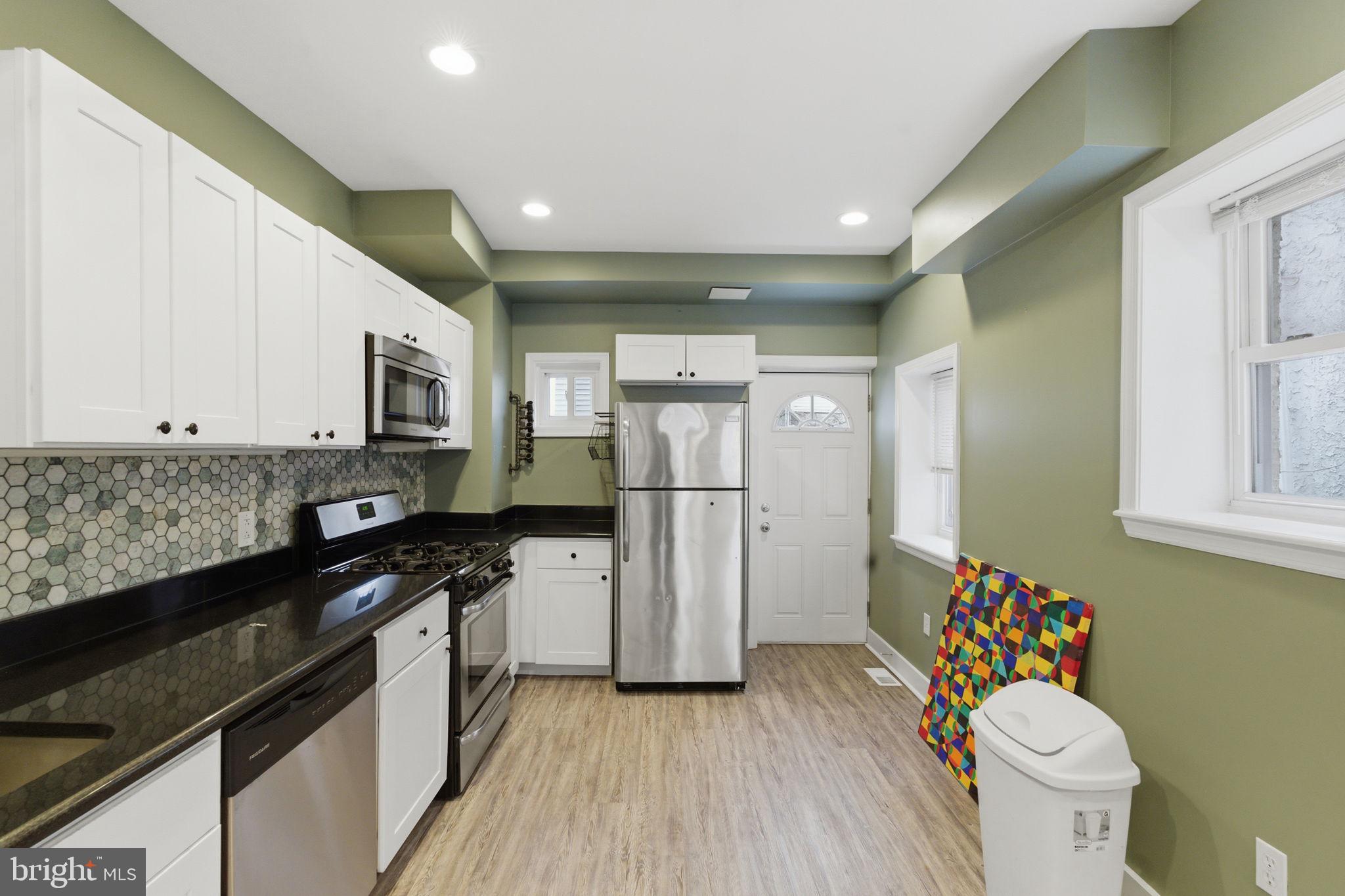 POINT BREEZE - Residential