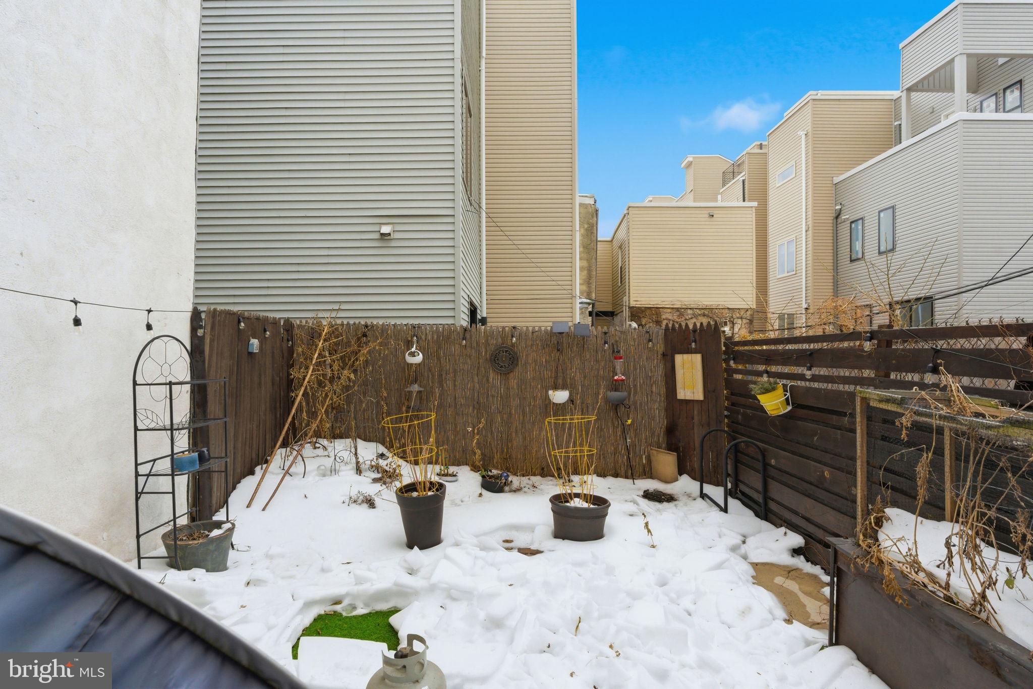 POINT BREEZE - Residential