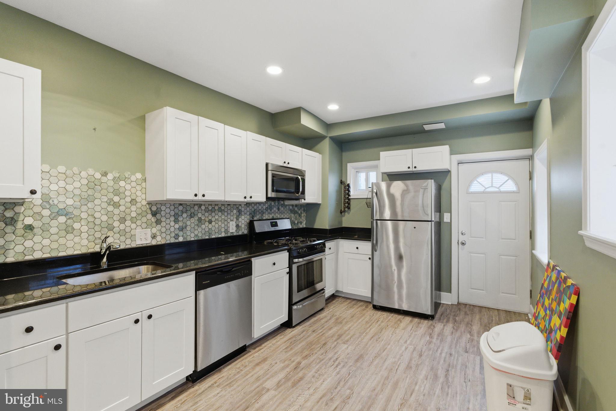 POINT BREEZE - Residential