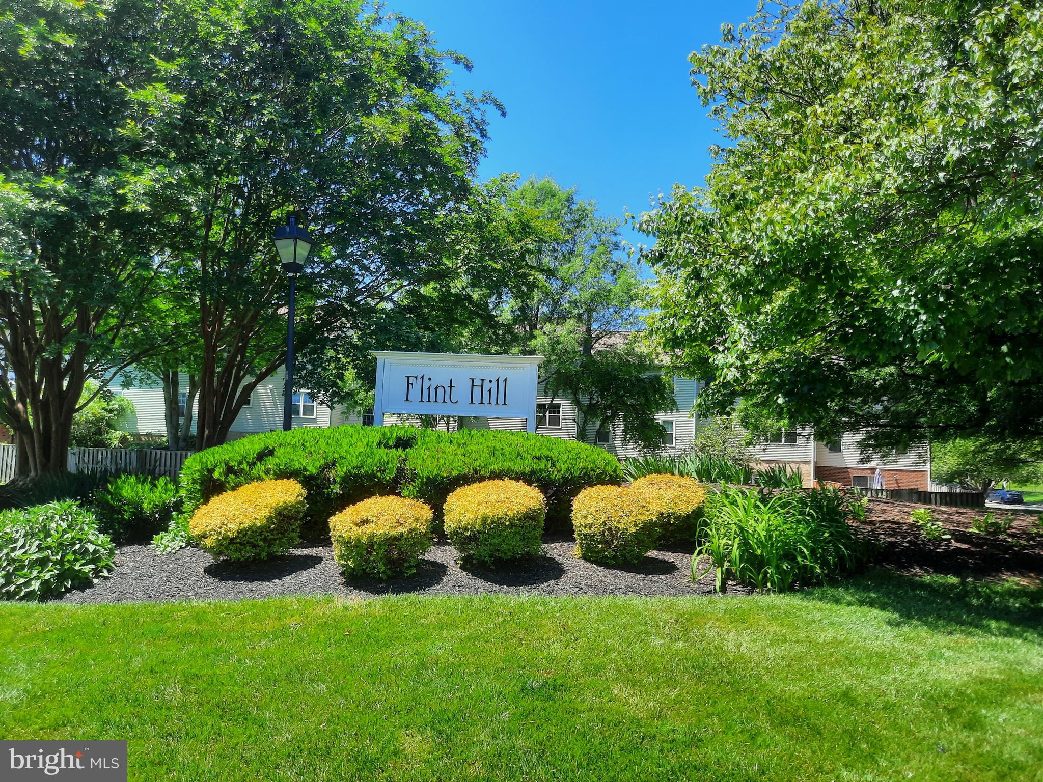 OAKTON VILLAGE - Residential Lease