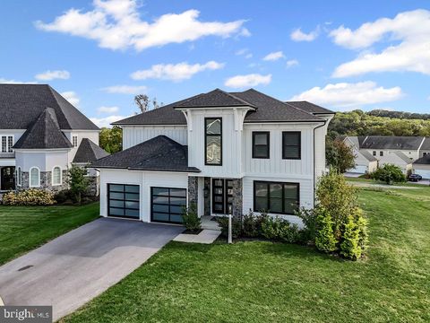 Homes For Sale - 3013 Morning Thistle Court<br/> Lancaster County, EAST PETERSBURG, PA 17520