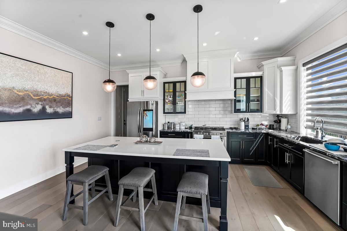 HAYDN MANOR - Residential