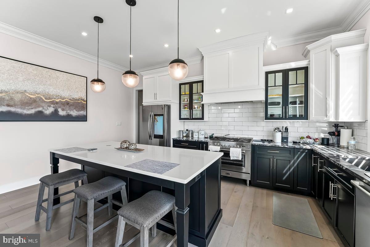 HAYDN MANOR - Residential