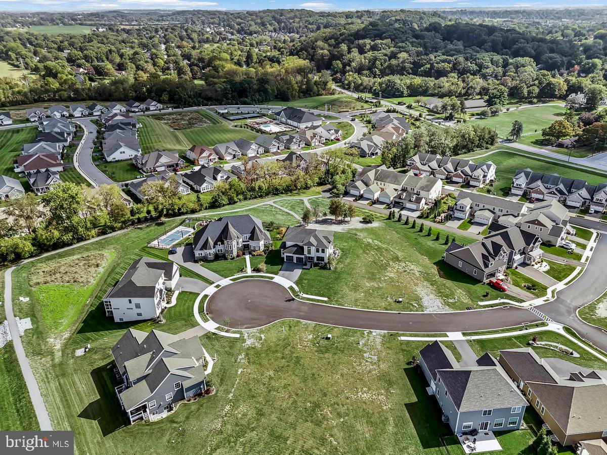 HAYDN MANOR - Residential