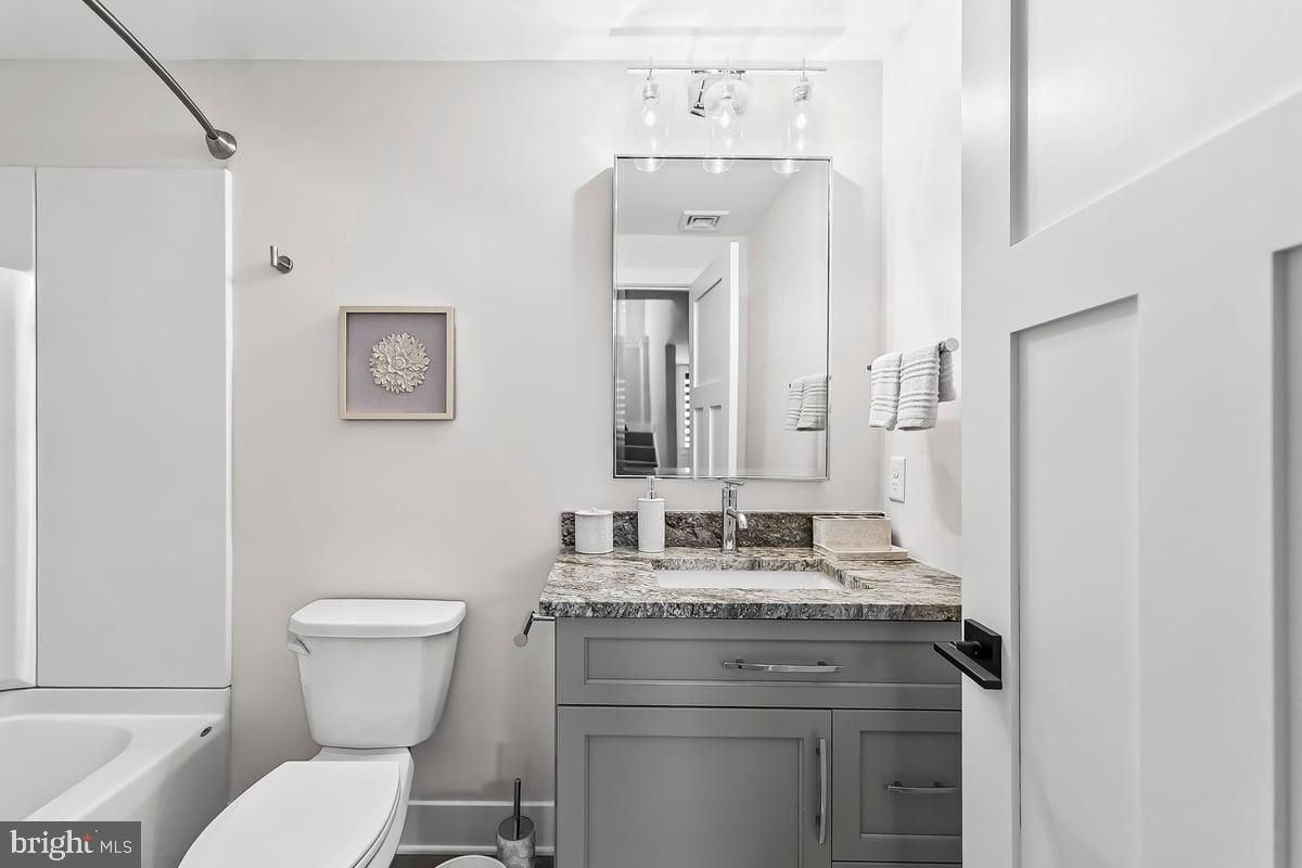 HAYDN MANOR - Residential