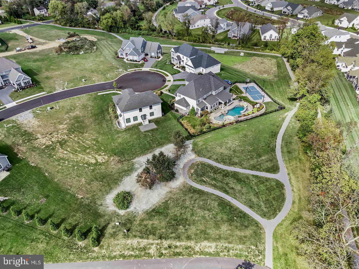 HAYDN MANOR - Residential