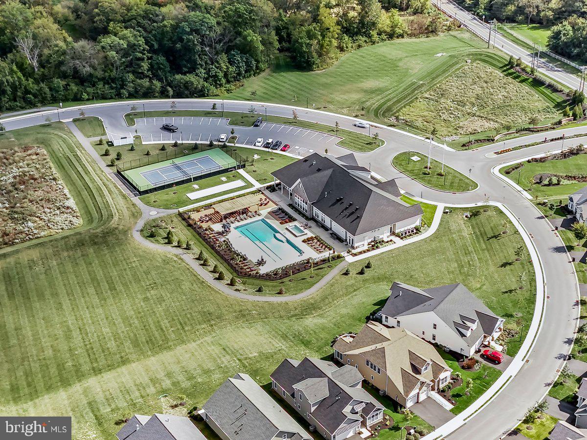 HAYDN MANOR - Residential