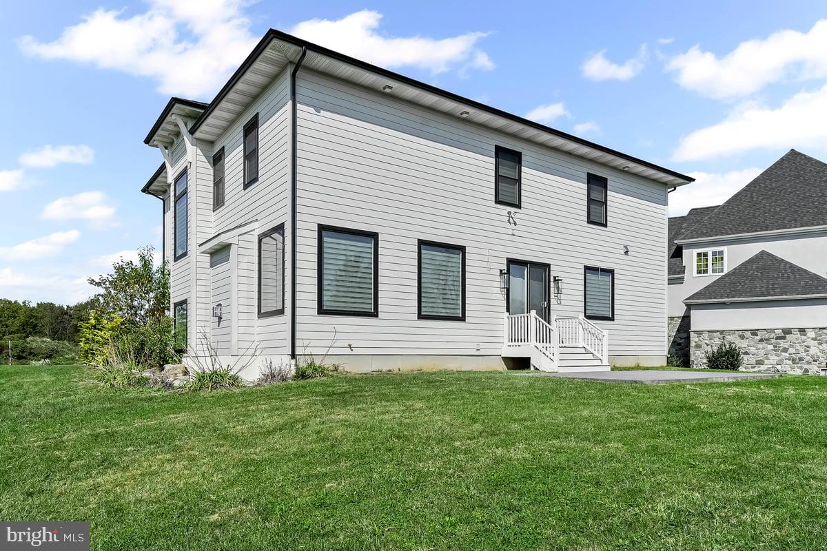 HAYDN MANOR - Residential