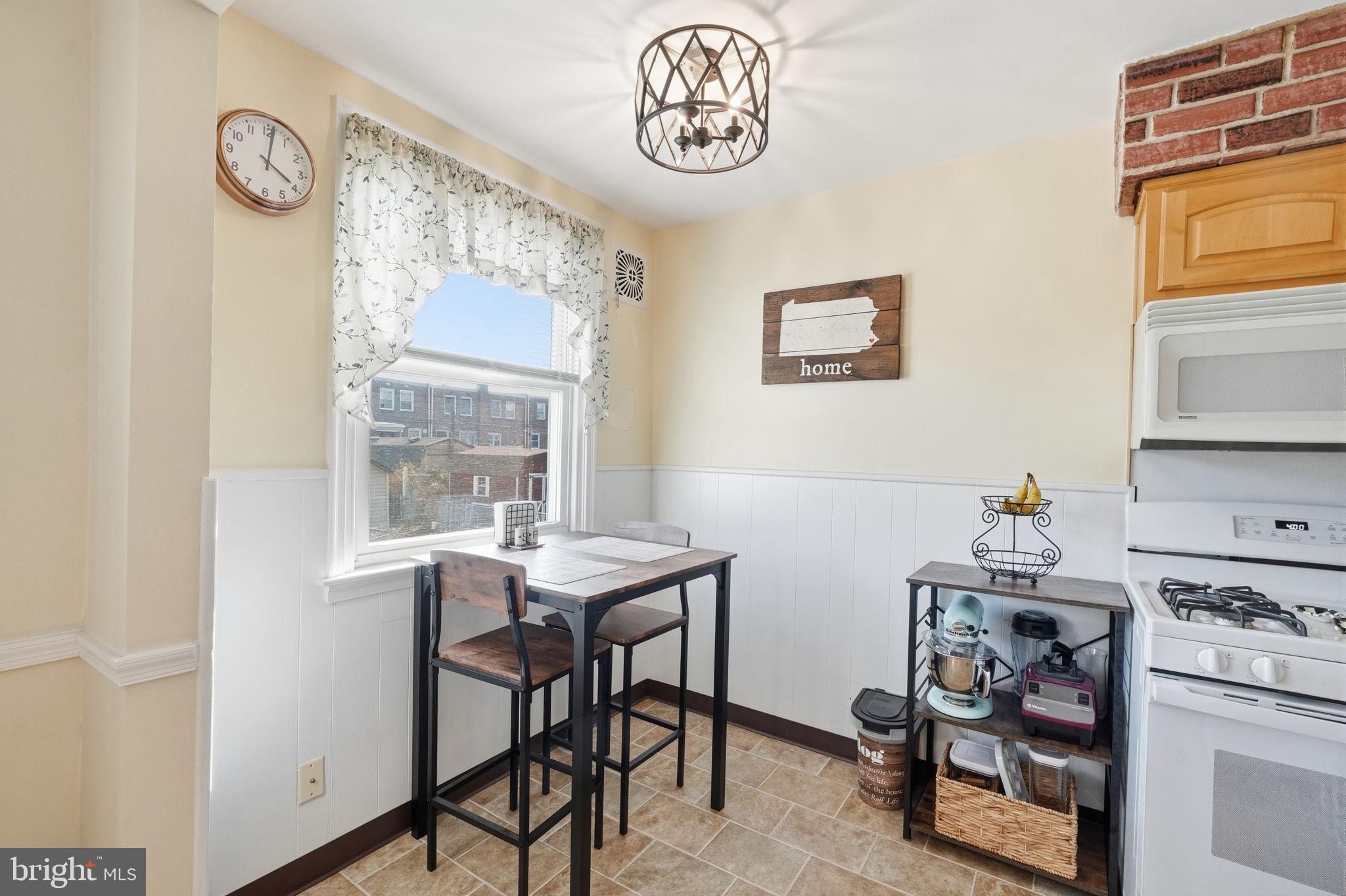 ACADEMY GARDENS - Residential