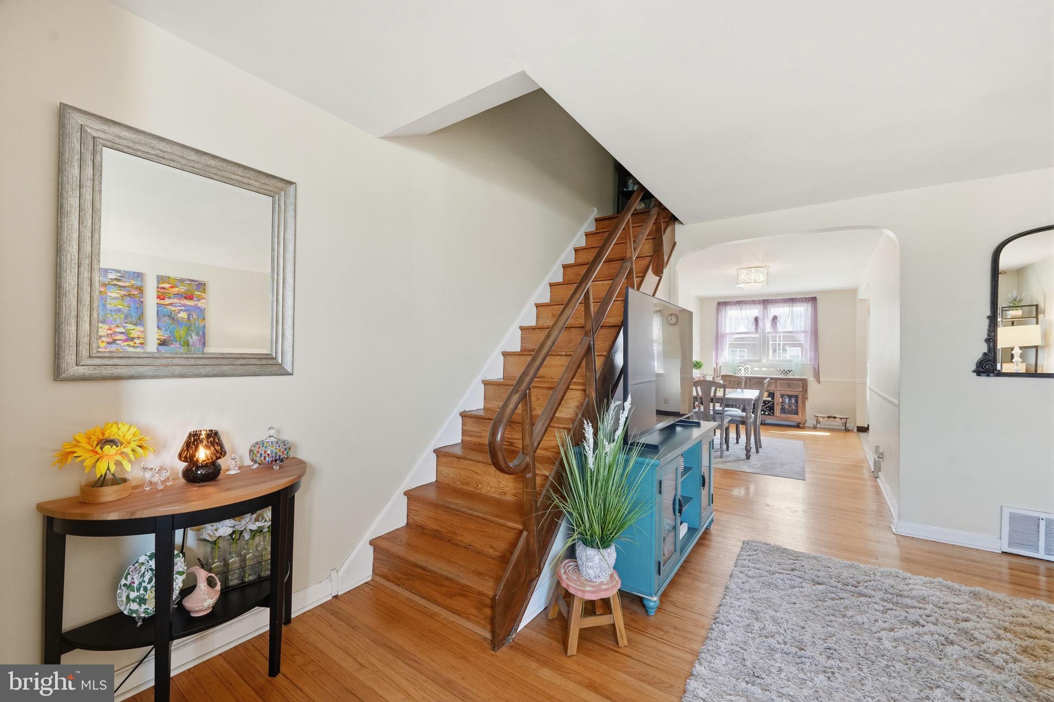 ACADEMY GARDENS - Residential