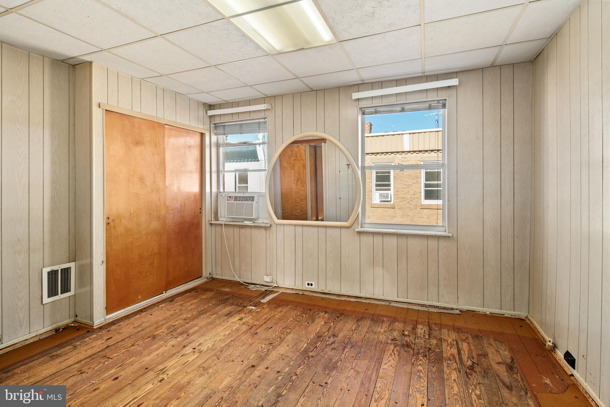 PHILADELPHIA (SOUTH) - Residential