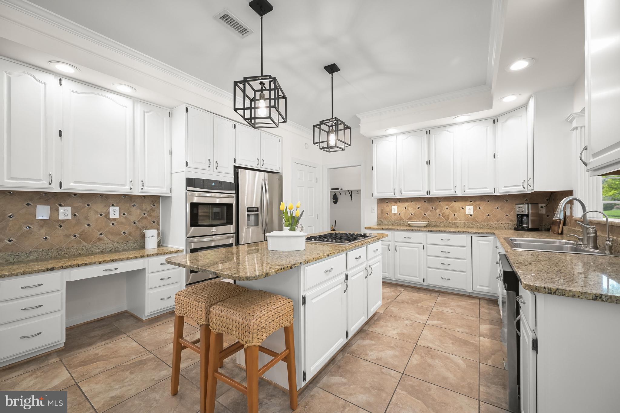 ASHTON MEADOWS - Residential