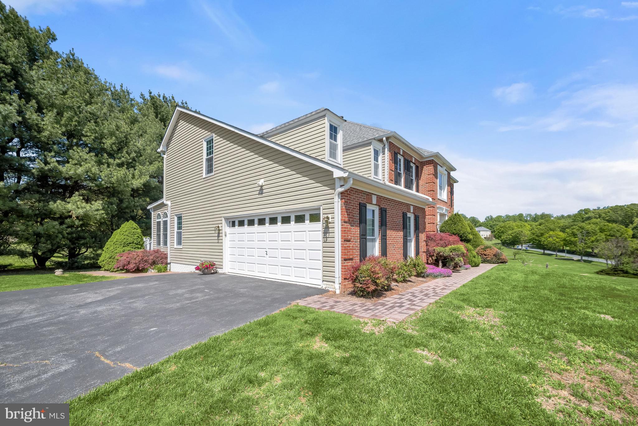 ASHTON MEADOWS - Residential