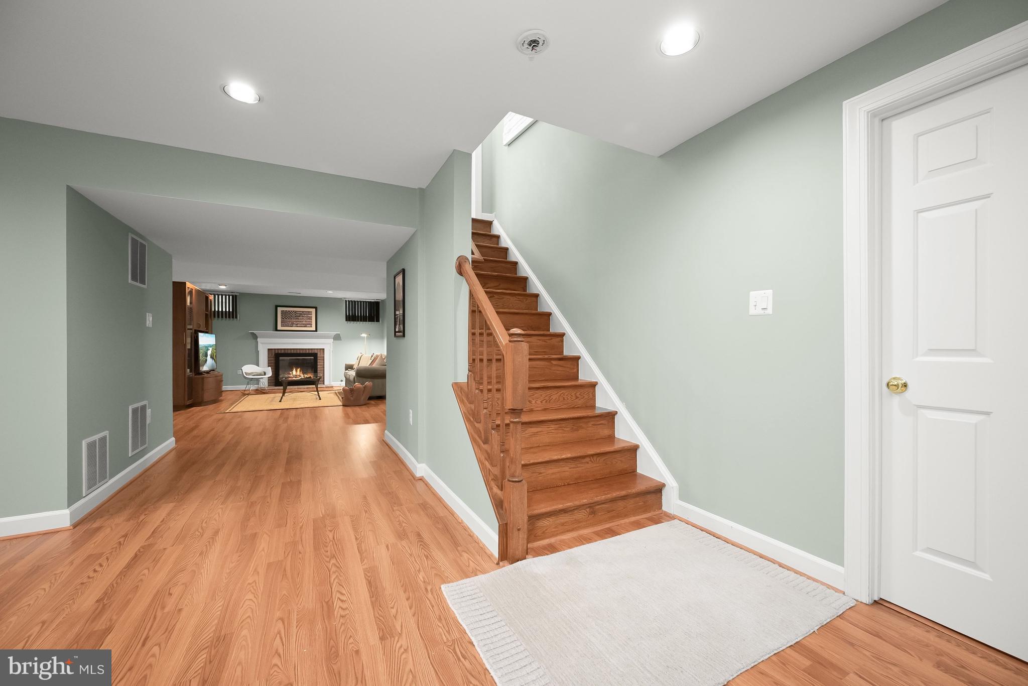 ASHTON MEADOWS - Residential