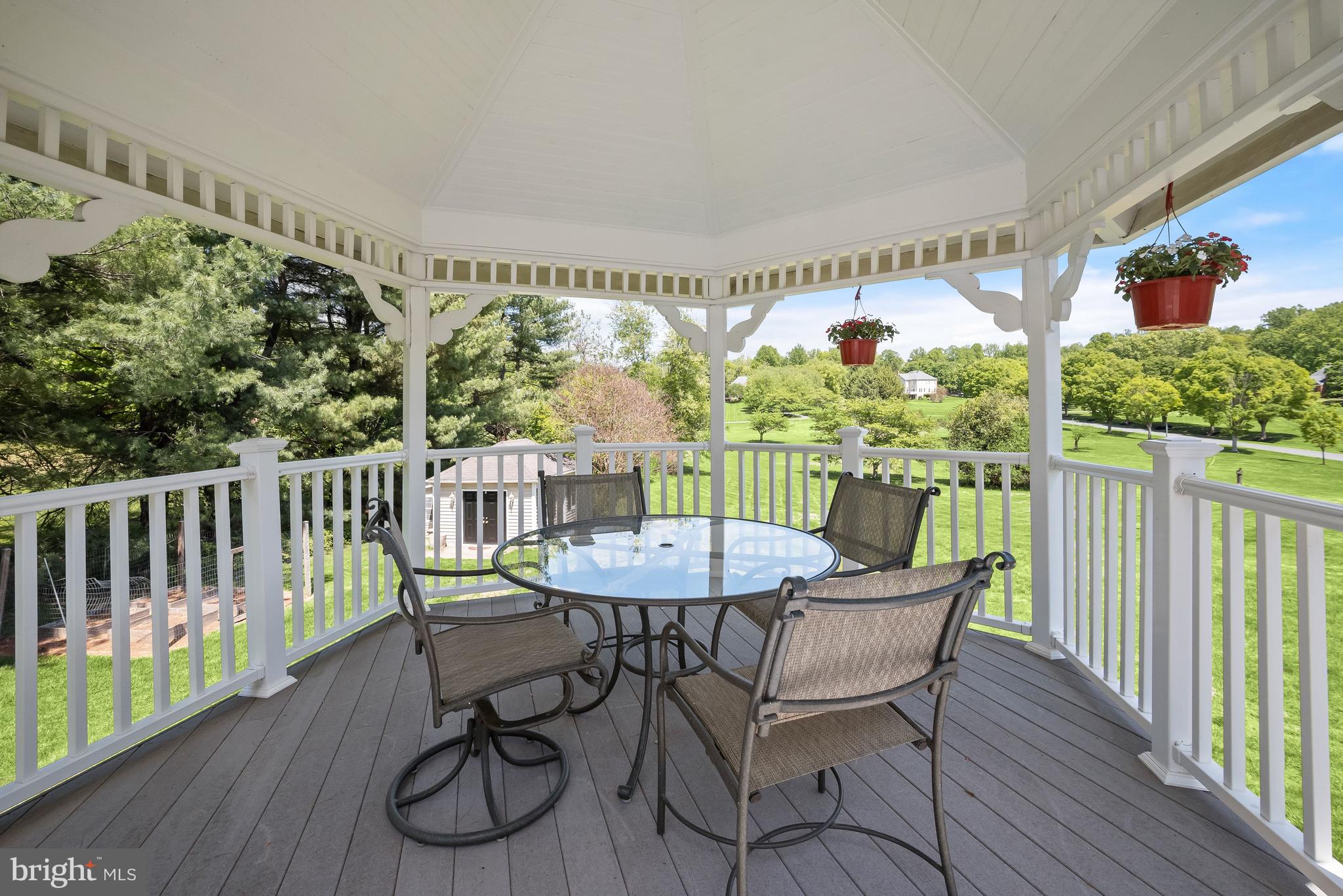 ASHTON MEADOWS - Residential