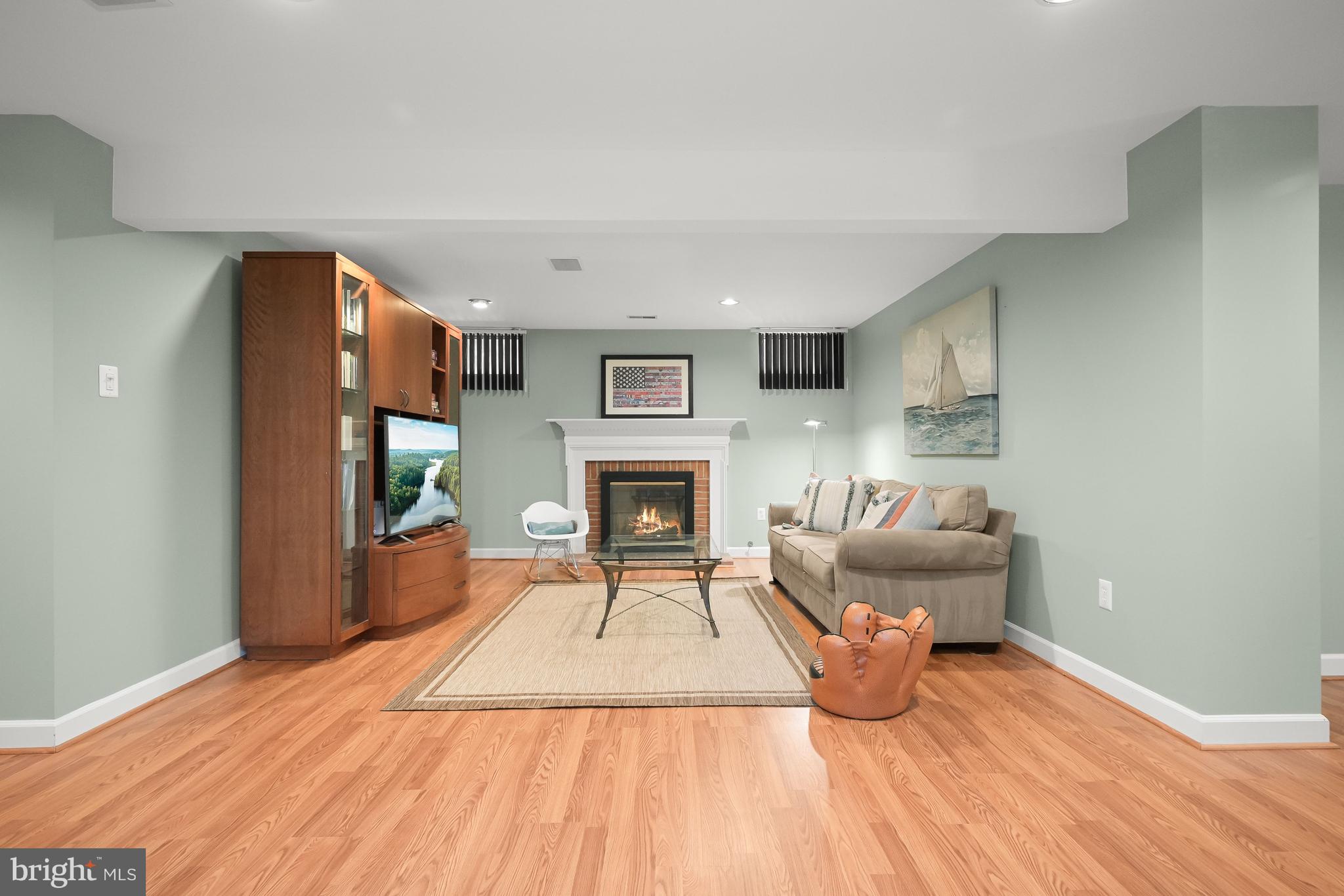 ASHTON MEADOWS - Residential