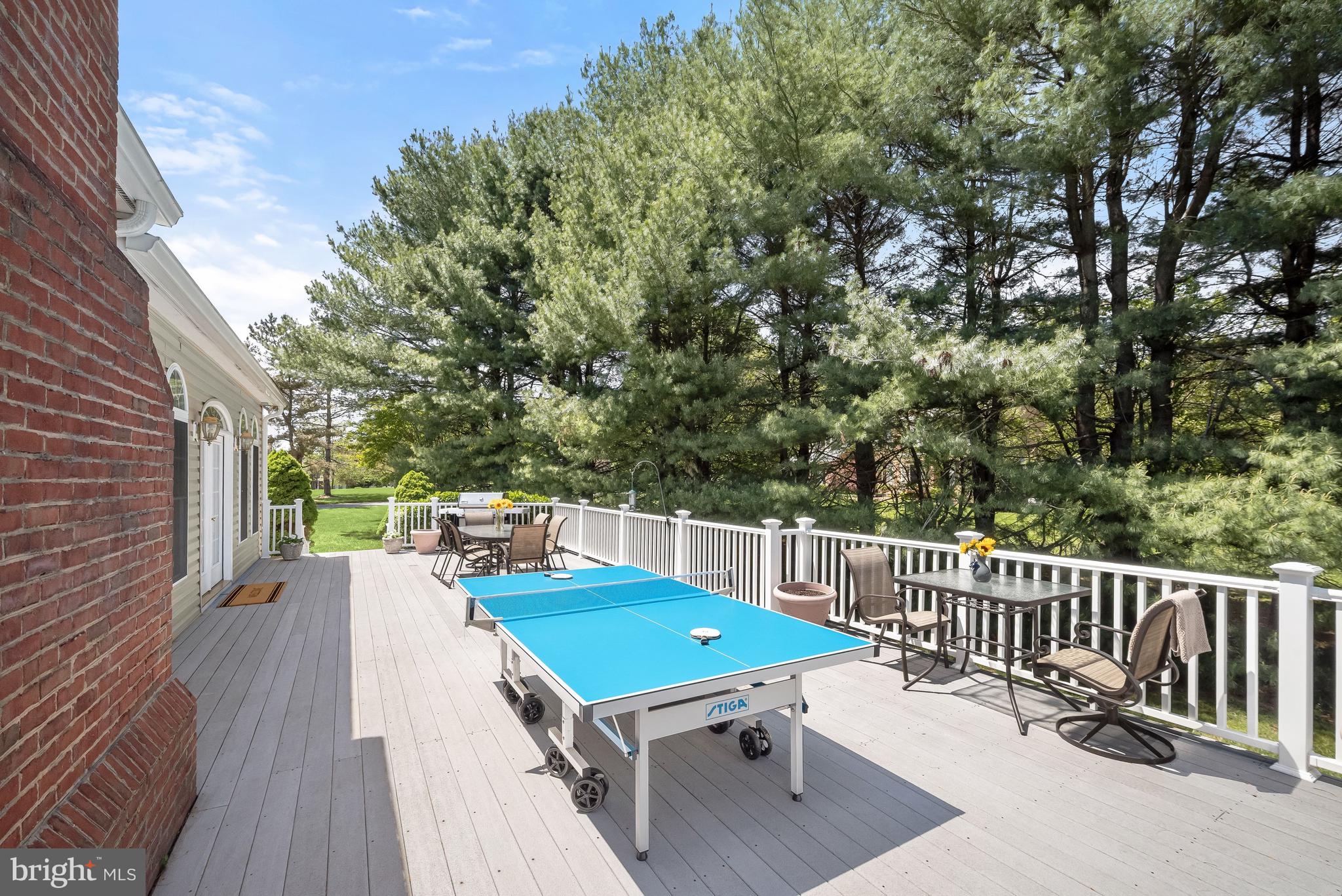 ASHTON MEADOWS - Residential