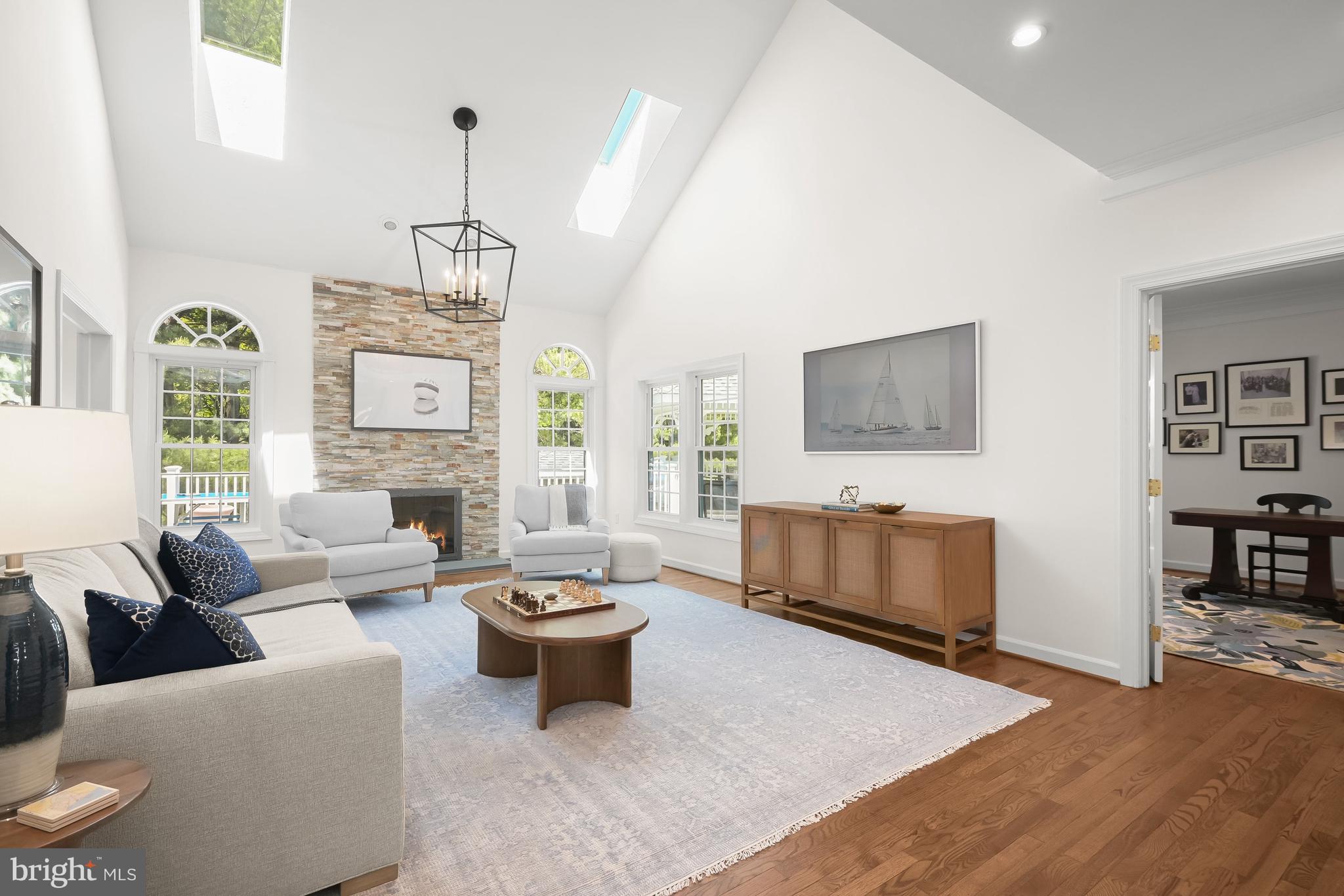 ASHTON MEADOWS - Residential